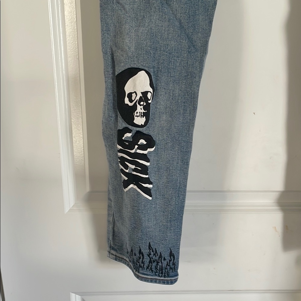 Blue Distressed Graphic Mens Jeans - Picture 7 of 9